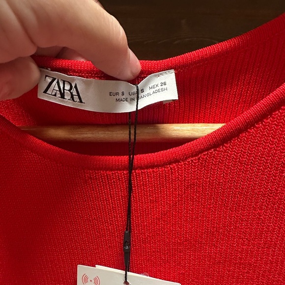Zara Red Sleeveless Tank Top - Picture 4 of 6